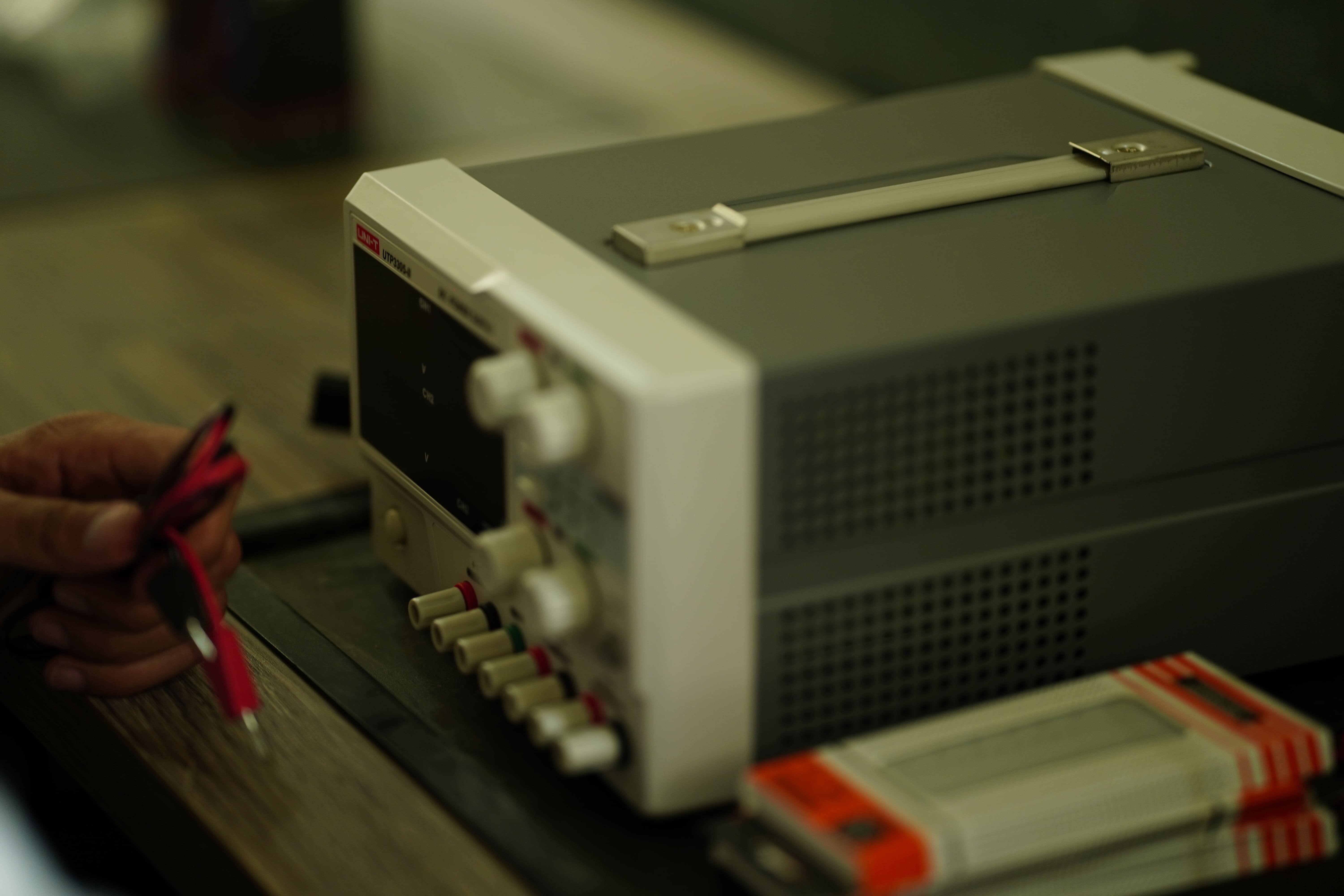 High precision DC Power Supply unit
